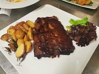 Coaste de porc la cuptor